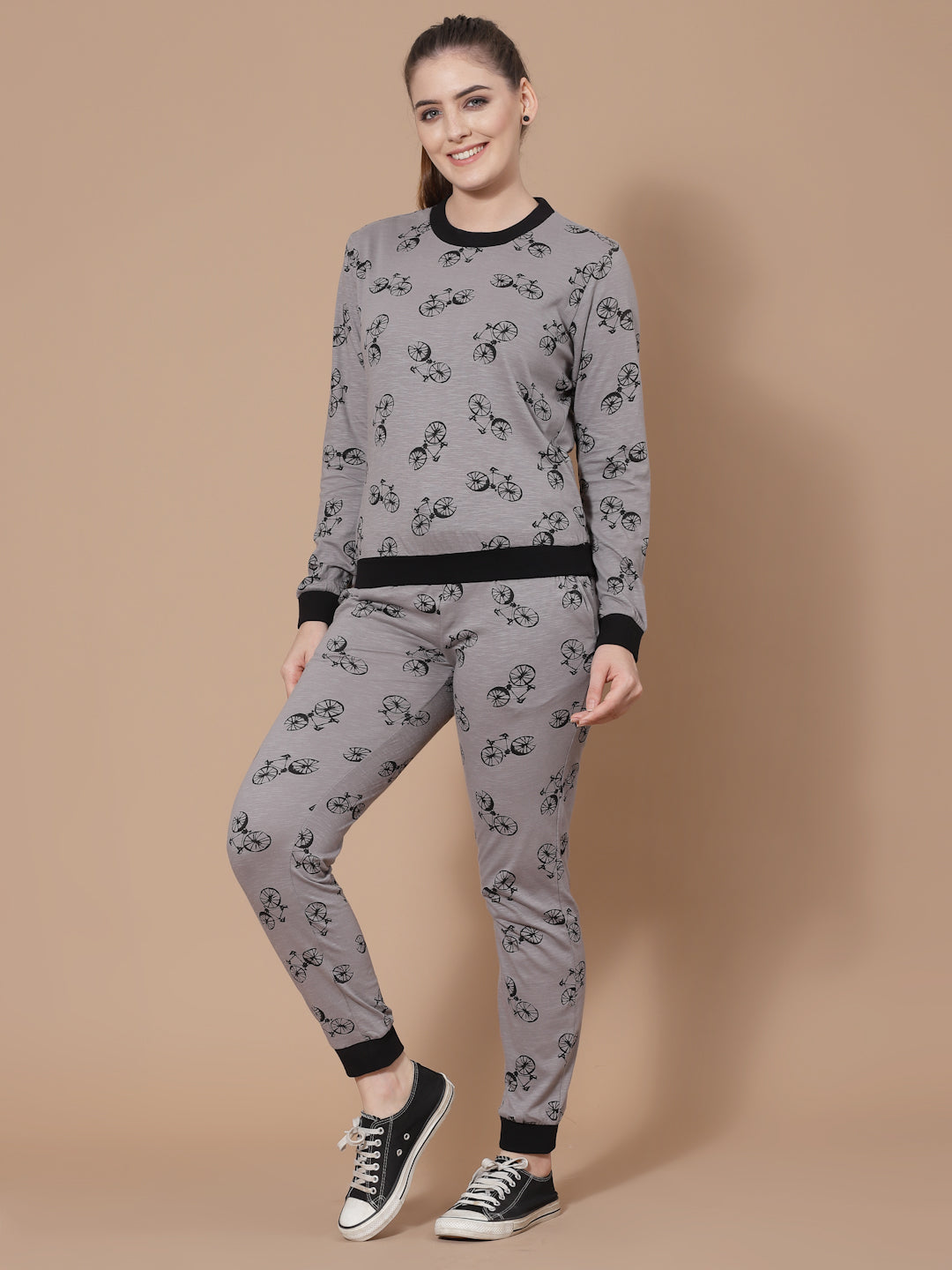 Women Grey & Black Pure Cotton Printed Night suit